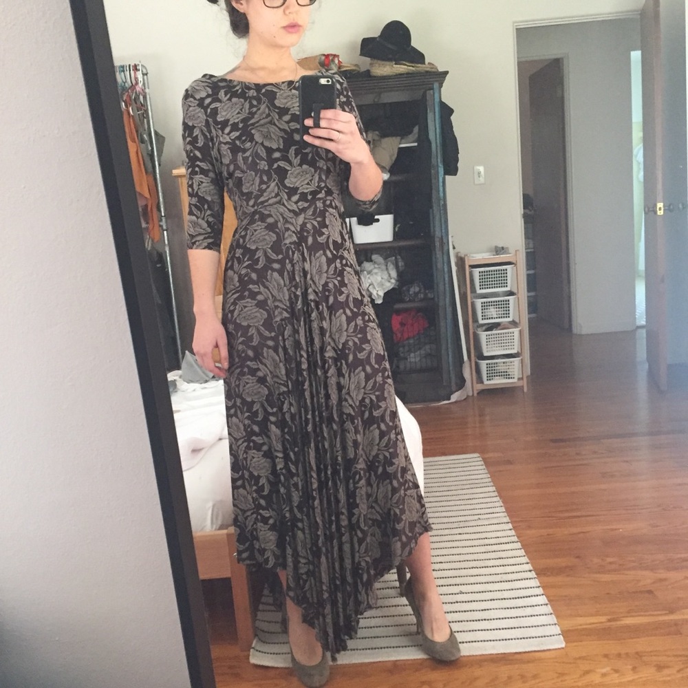 Vintage silky floral pattern dress gray midi maxi